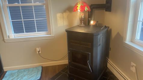 38 Tarybelu Lane China ME 04358