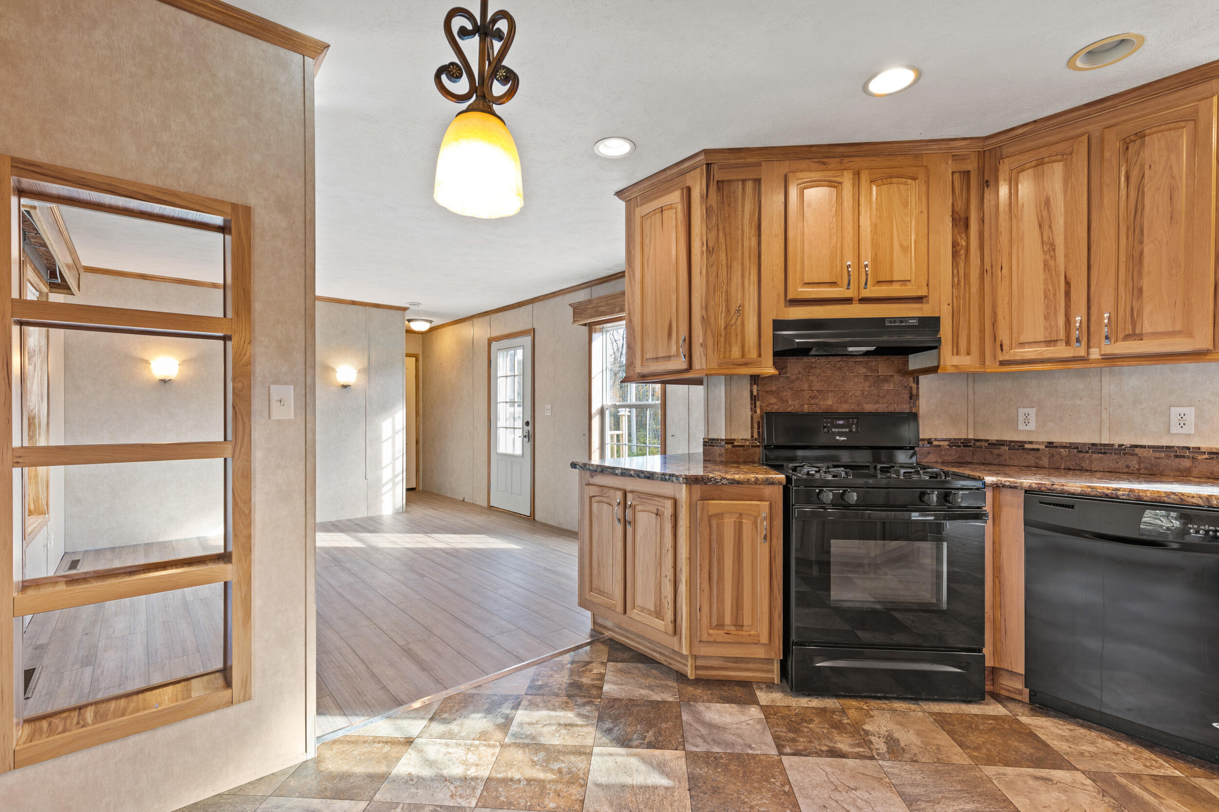 12 Abby Lane New Gloucester ME 04260