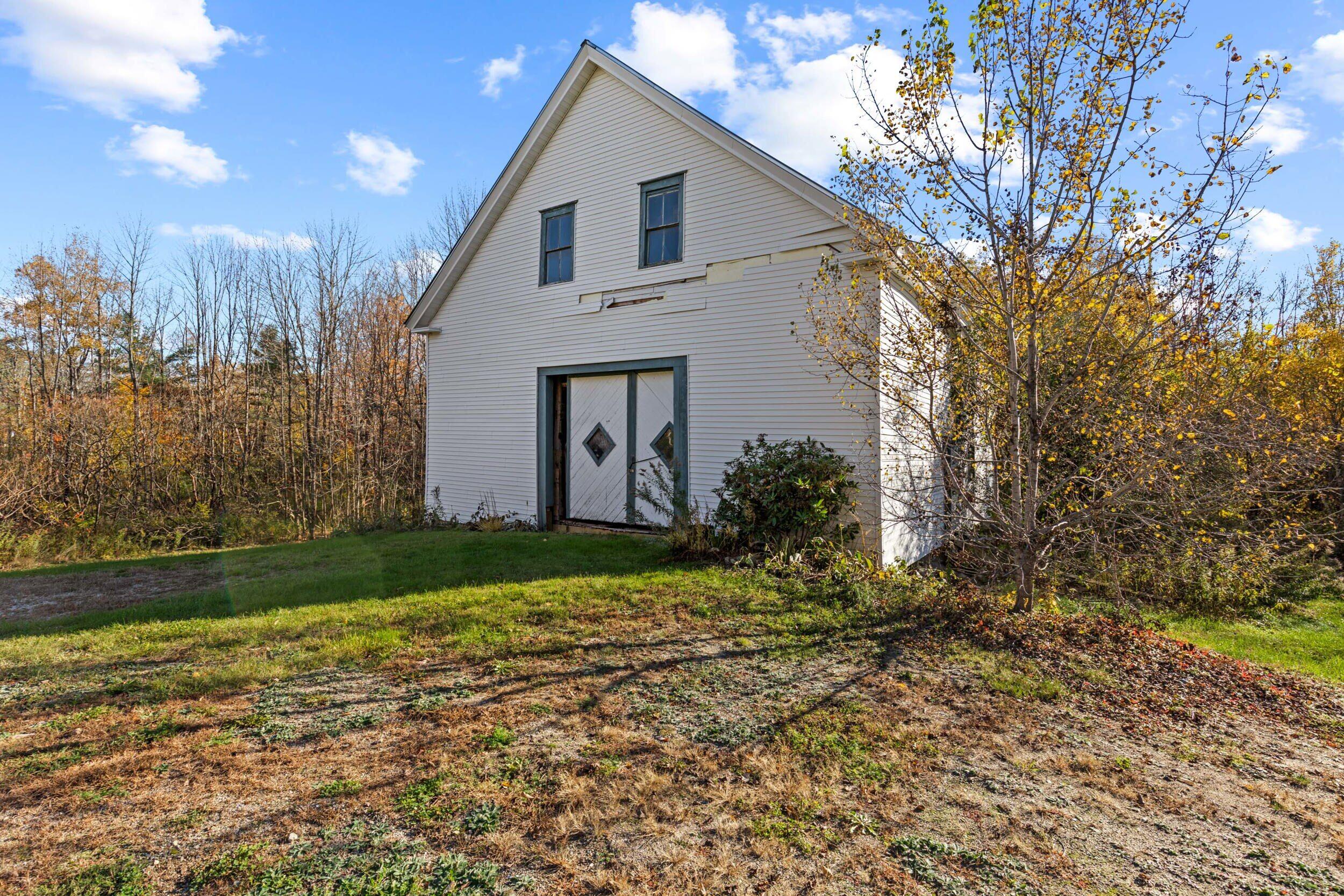 12 Abby Lane New Gloucester ME 04260