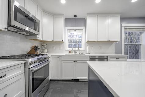 705 River Road Bowdoinham ME 04008