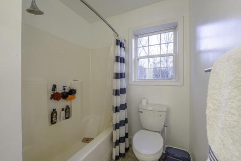 705 River Road Bowdoinham ME 04008