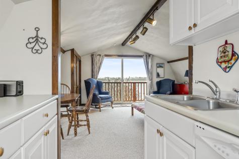 11 Edal Heights Harpswell ME 04003