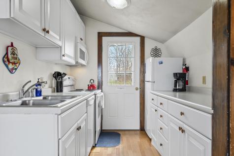 11 Edal Heights Harpswell ME 04003