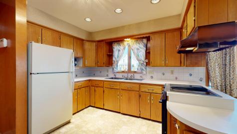 17 Shank Street Lewiston ME 04240