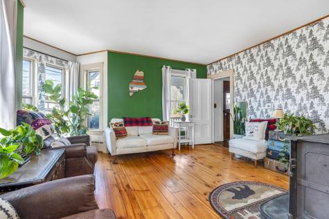 39 Park Street Paris ME 04281