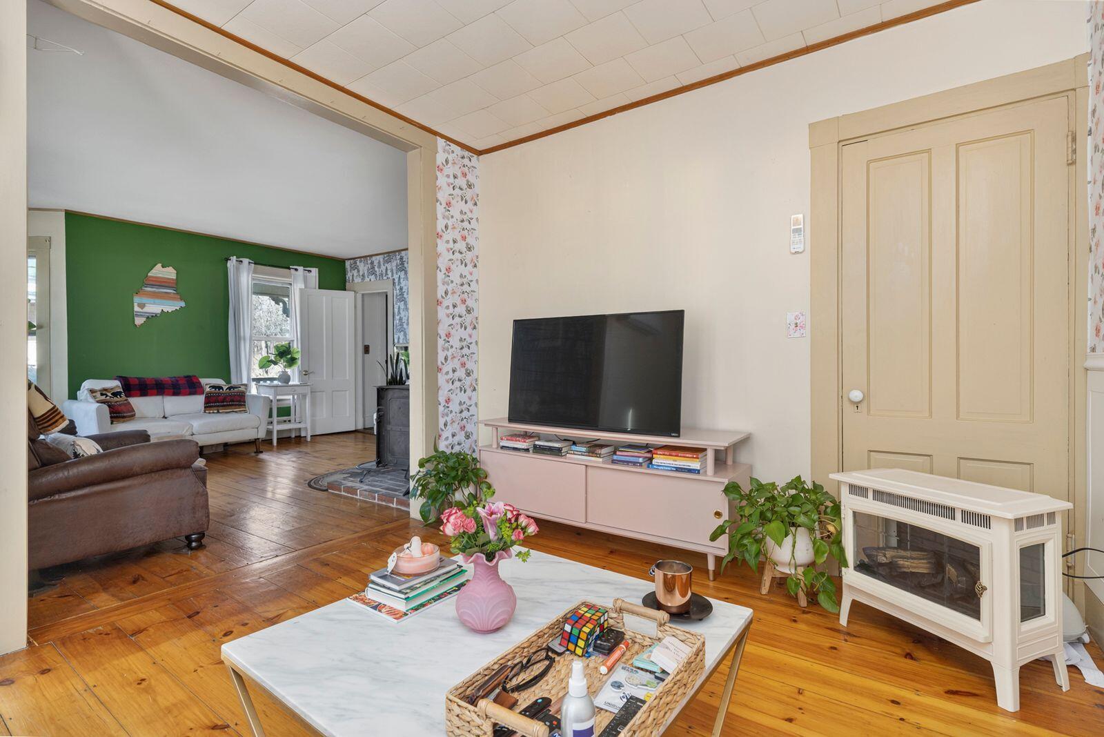 39 Park Street Paris ME 04281