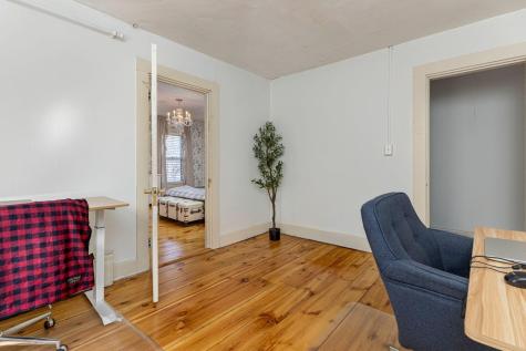 39 Park Street Paris ME 04281