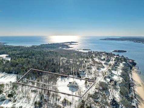 175 Island Avenue Avenue Long Island ME 04050