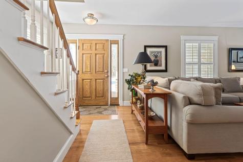 175 Island Avenue Avenue Long Island ME 04050