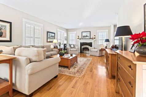 175 Island Avenue Avenue Long Island ME 04050