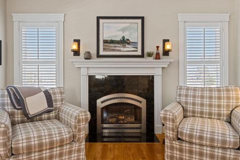 175 Island Avenue Avenue Long Island ME 04050