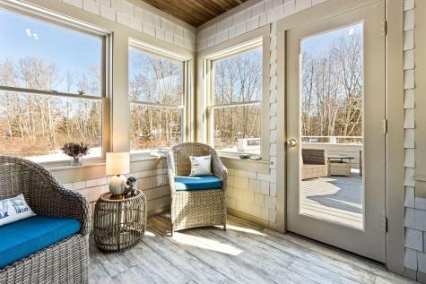 175 Island Avenue Avenue Long Island ME 04050