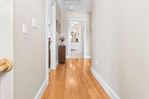 175 Island Avenue Avenue Long Island ME 04050