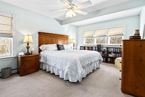 175 Island Avenue Avenue Long Island ME 04050