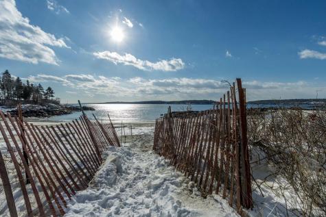 175 Island Avenue Avenue Long Island ME 04050