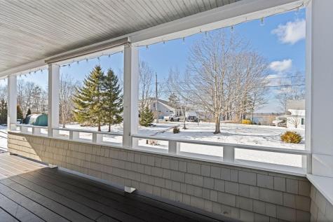 175 Island Avenue Avenue Long Island ME 04050