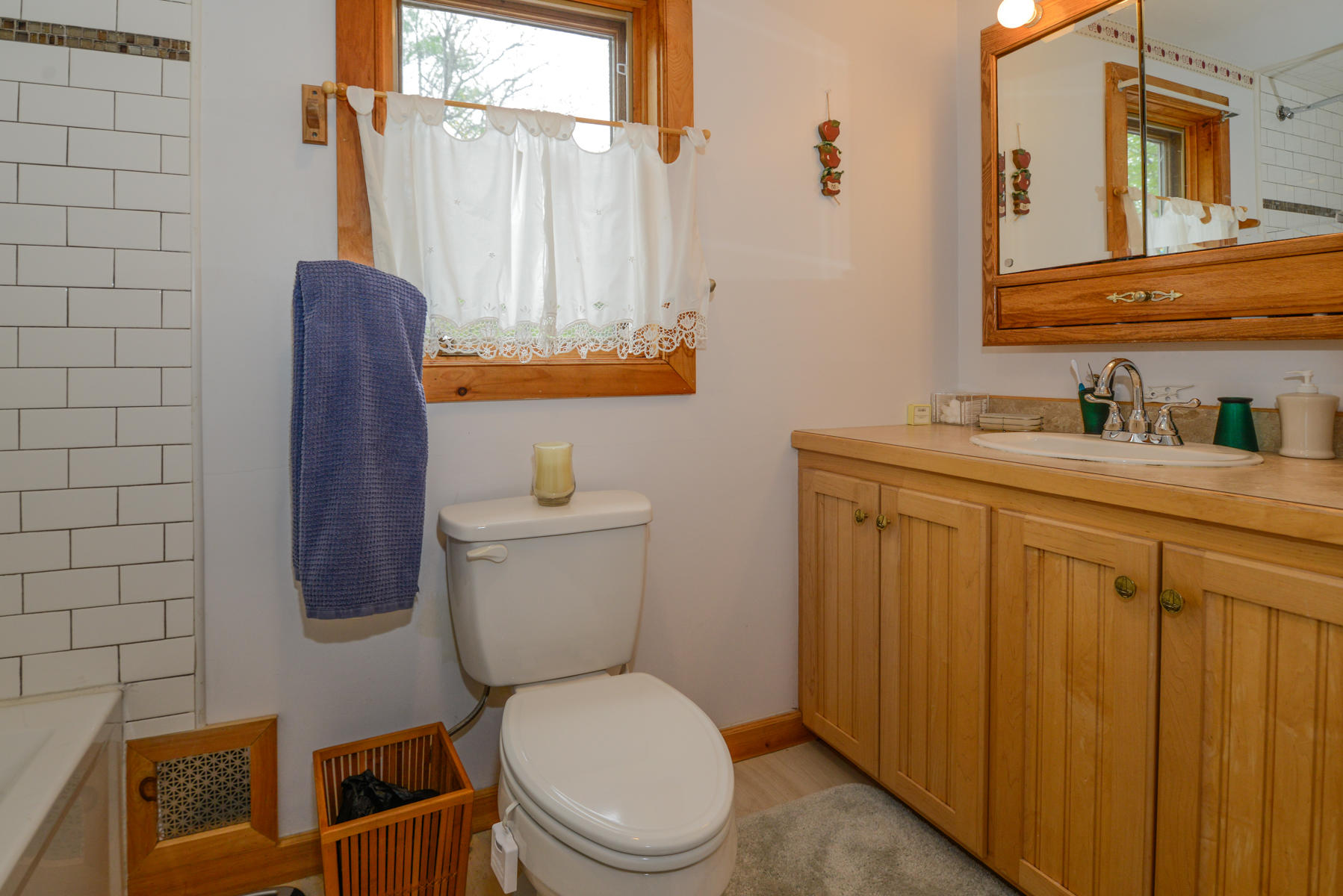17 Ice House Road Harrison ME 04040