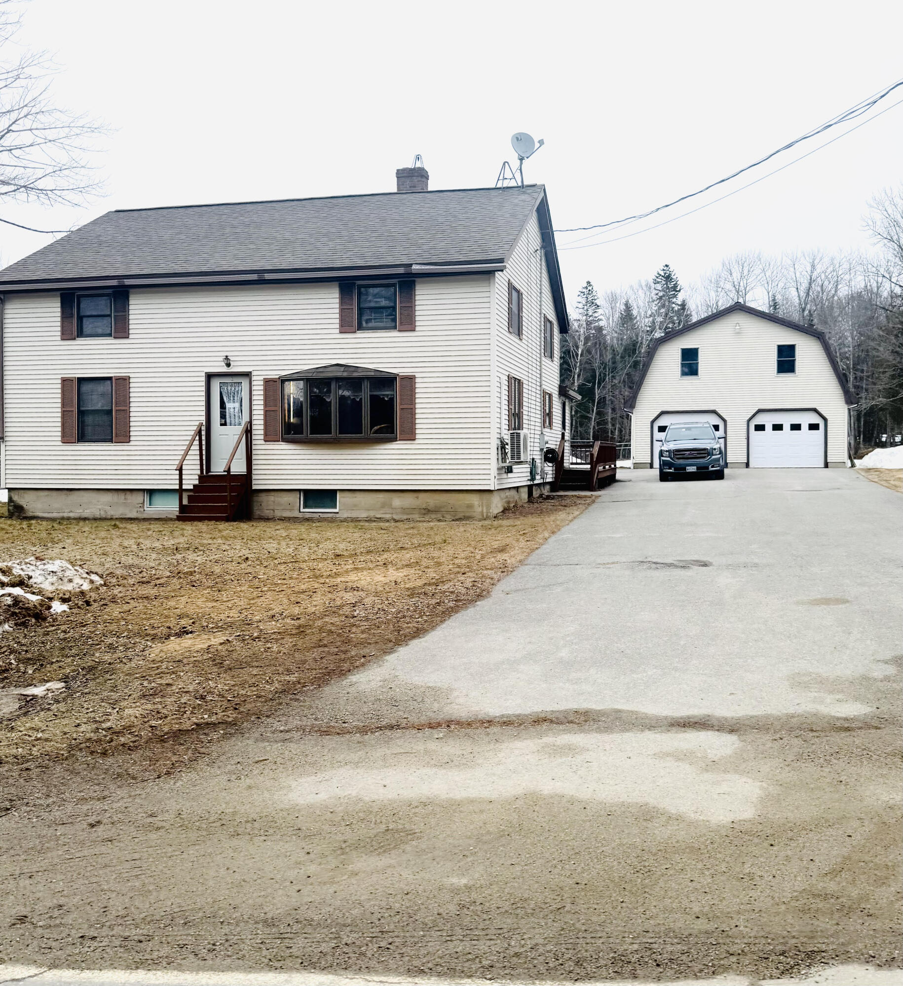 54 W Side Drive Verona Island ME 04416