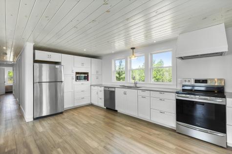 1498 Newbury Neck Road Surry ME 04684