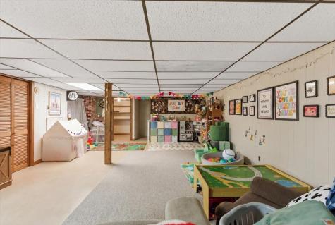 28 Country Acres Monmouth ME 04259