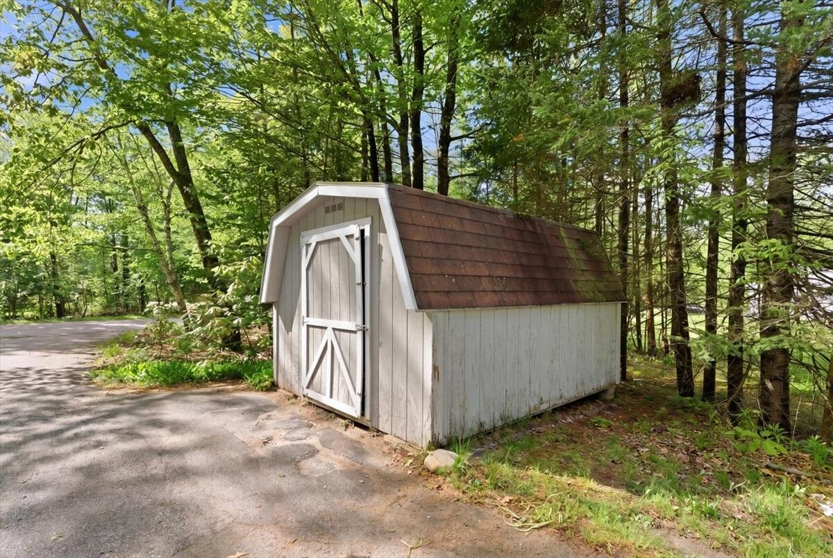 28 Country Acres Monmouth ME 04259