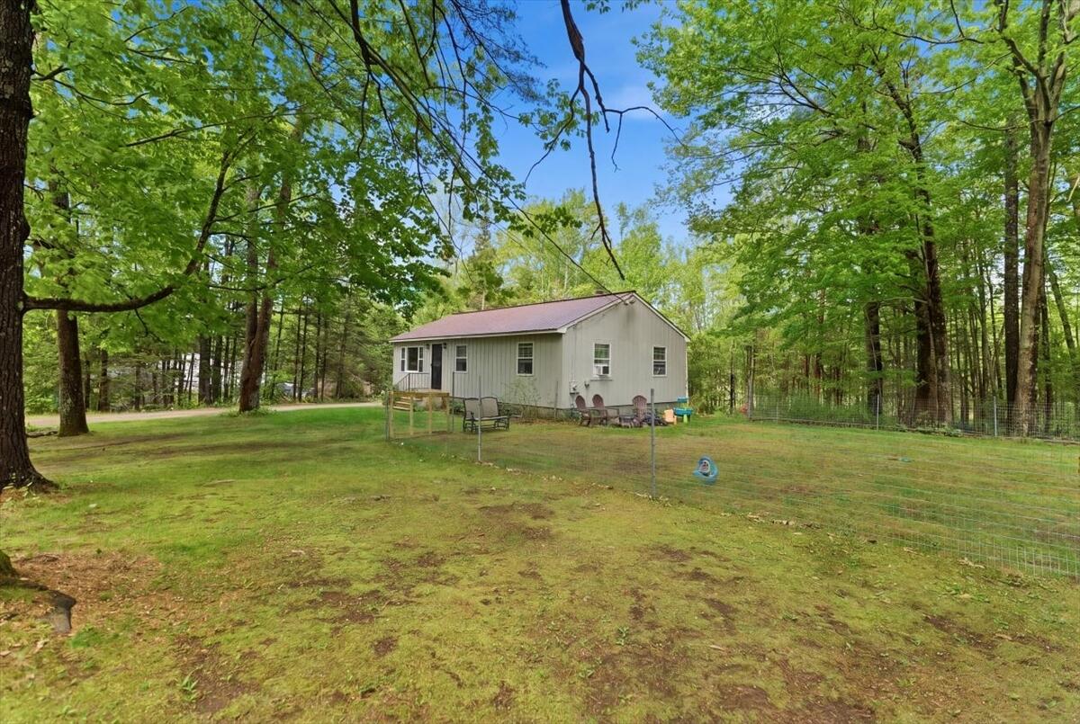 28 Country Acres Monmouth ME 04259