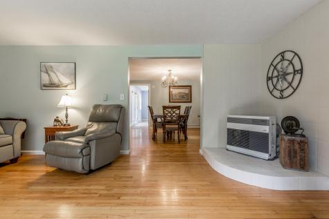 49 Mast Lane Yarmouth ME 04096