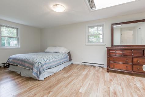 49 Mast Lane Yarmouth ME 04096