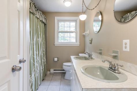 49 Mast Lane Yarmouth ME 04096