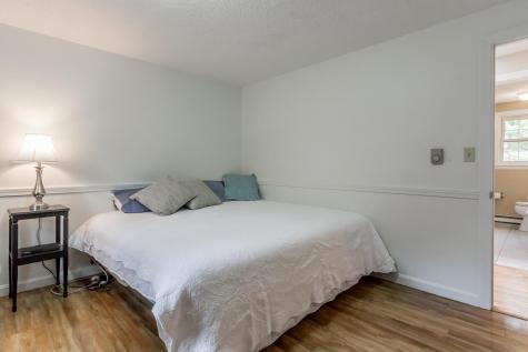 49 Mast Lane Yarmouth ME 04096