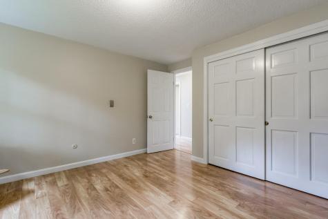 49 Mast Lane Yarmouth ME 04096