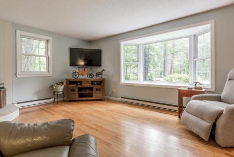 49 Mast Lane Yarmouth ME 04096