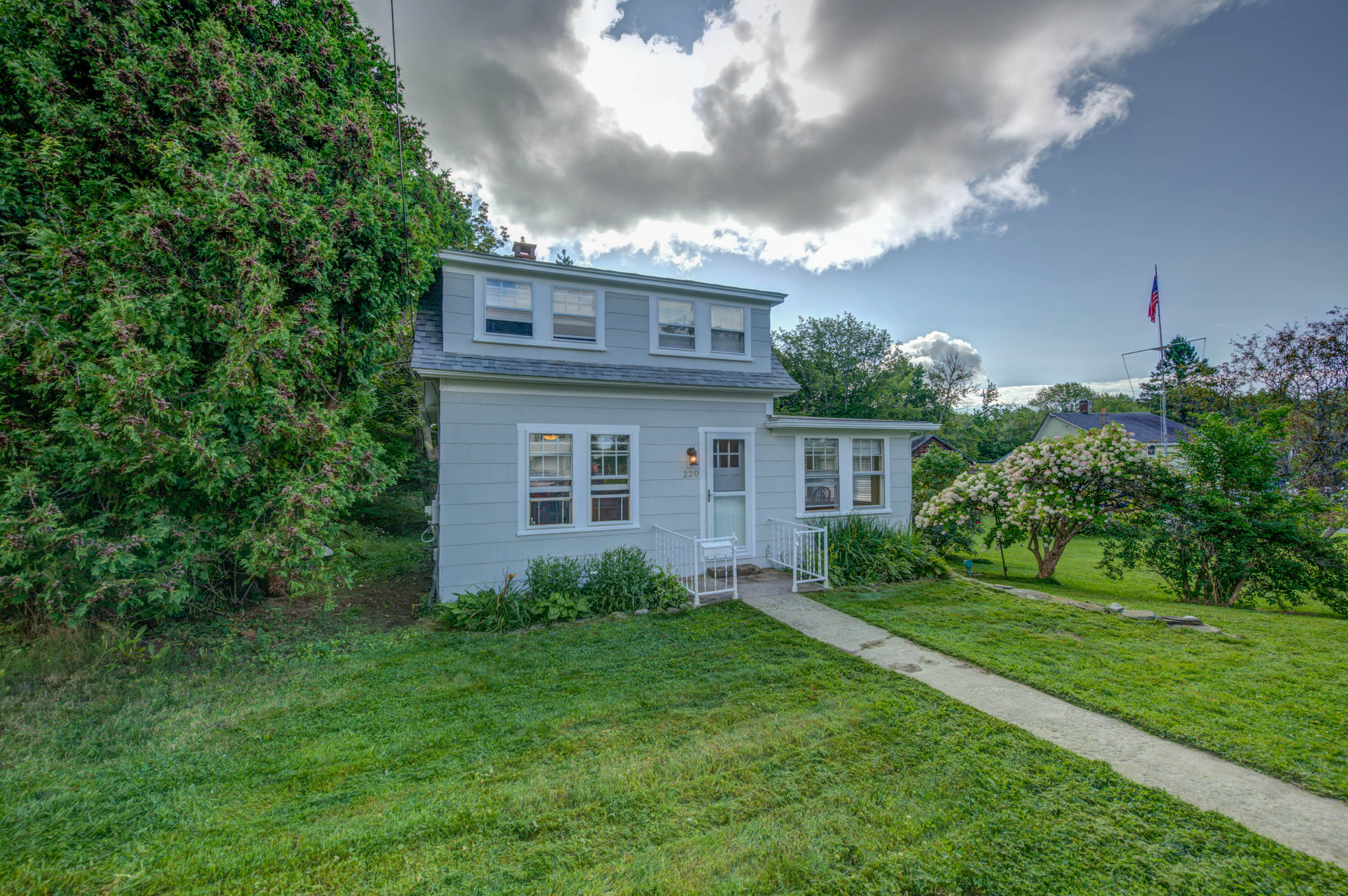 220 Atlantic Avenue Boothbay Harbor ME 04538