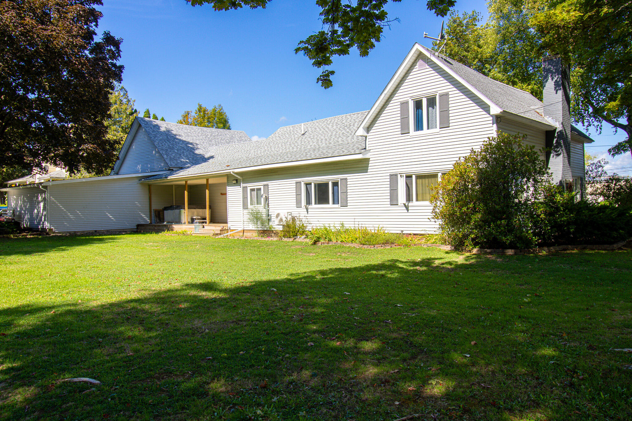 49 North Street Newport ME 04953