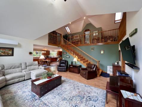 176 Island Way Carmel ME 04419