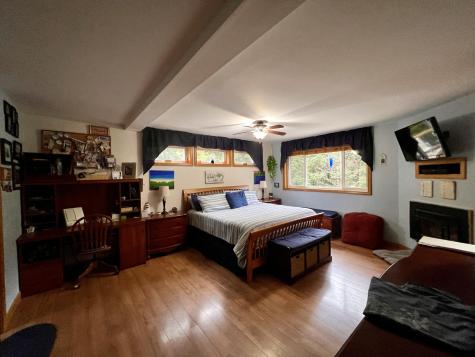 176 Island Way Carmel ME 04419