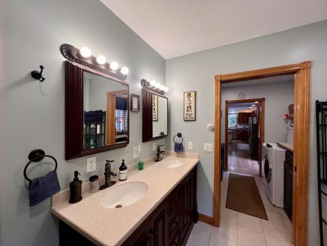 176 Island Way Carmel ME 04419