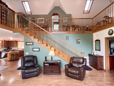 176 Island Way Carmel ME 04419