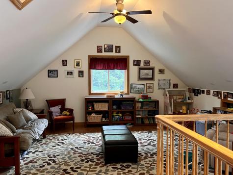 176 Island Way Carmel ME 04419