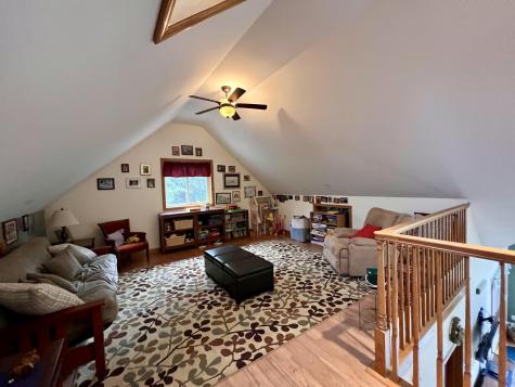 176 Island Way Carmel ME 04419