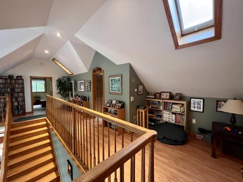 176 Island Way Carmel ME 04419