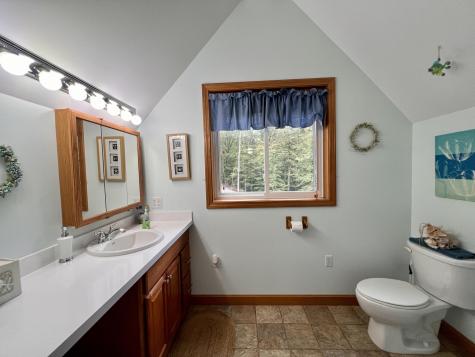 176 Island Way Carmel ME 04419