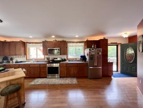 176 Island Way Carmel ME 04419