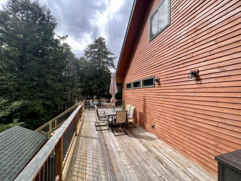 176 Island Way Carmel ME 04419