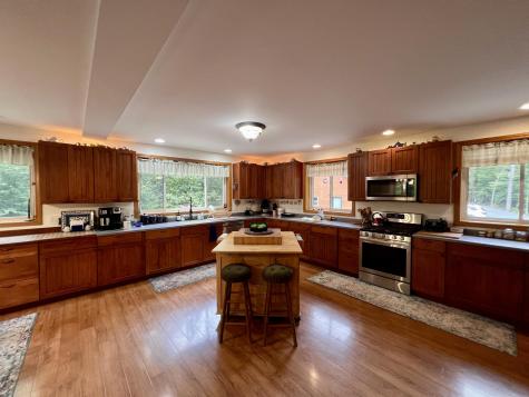 176 Island Way Carmel ME 04419