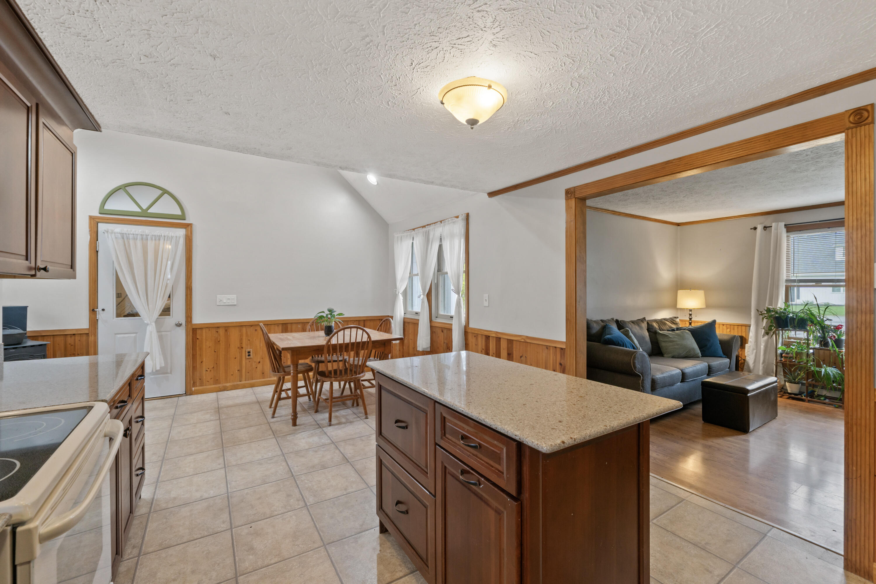 292 Hill Street Biddeford ME 04005