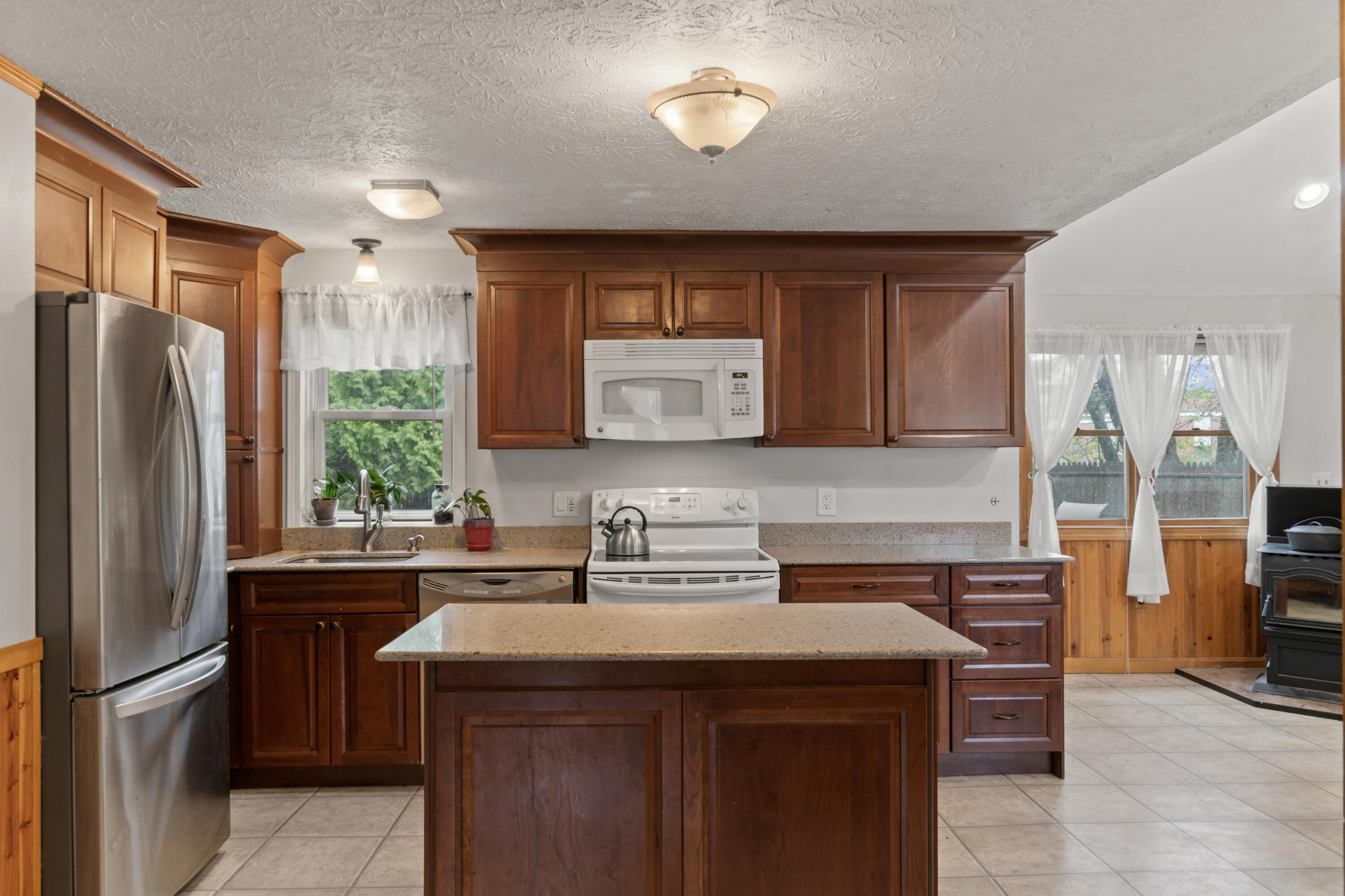 292 Hill Street Biddeford ME 04005