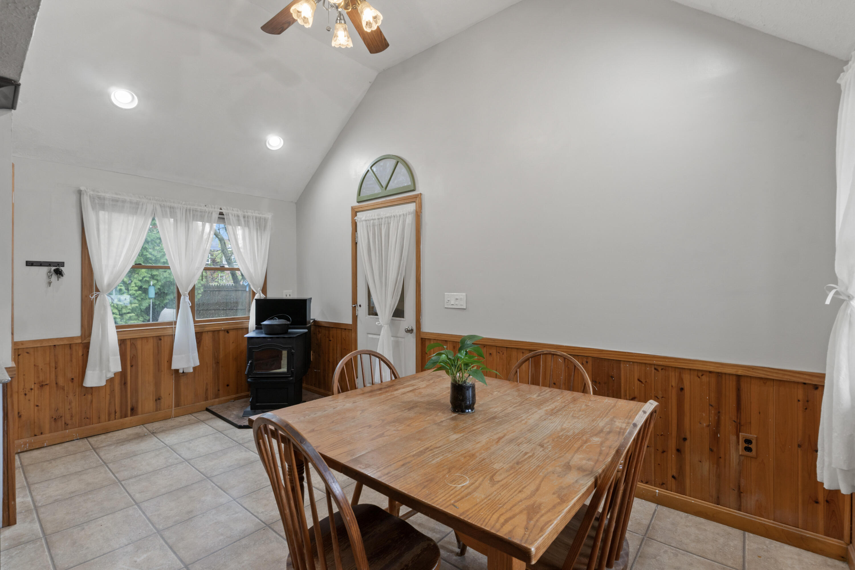 292 Hill Street Biddeford ME 04005