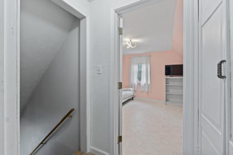 292 Hill Street Biddeford ME 04005