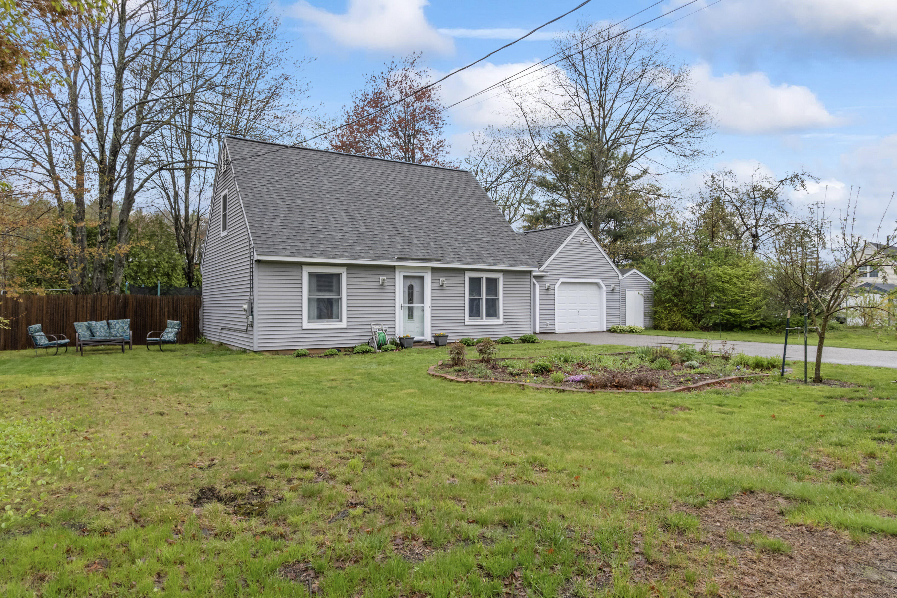 292 Hill Street Biddeford ME 04005